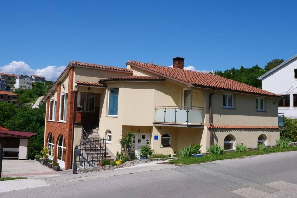 Apartman Carsko Rijeka Exterior photo